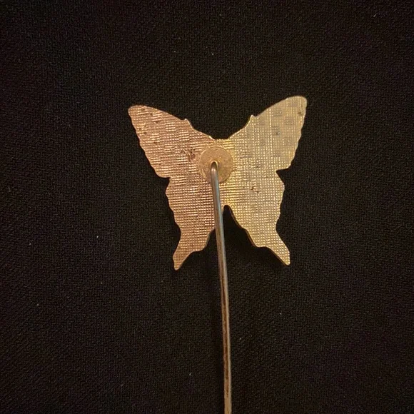 Butterfly Pin 🦋 - Picture 3 of 3